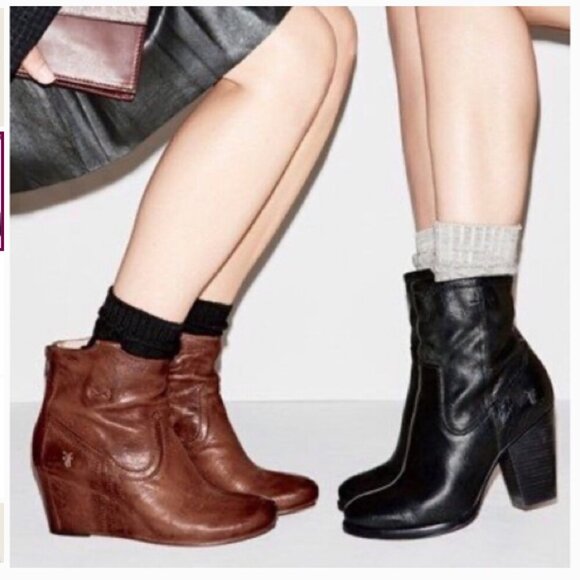 Frye Carson Wedge Cognac Leather Ankle Bootie Size 8.5 - Picture 2 of 9